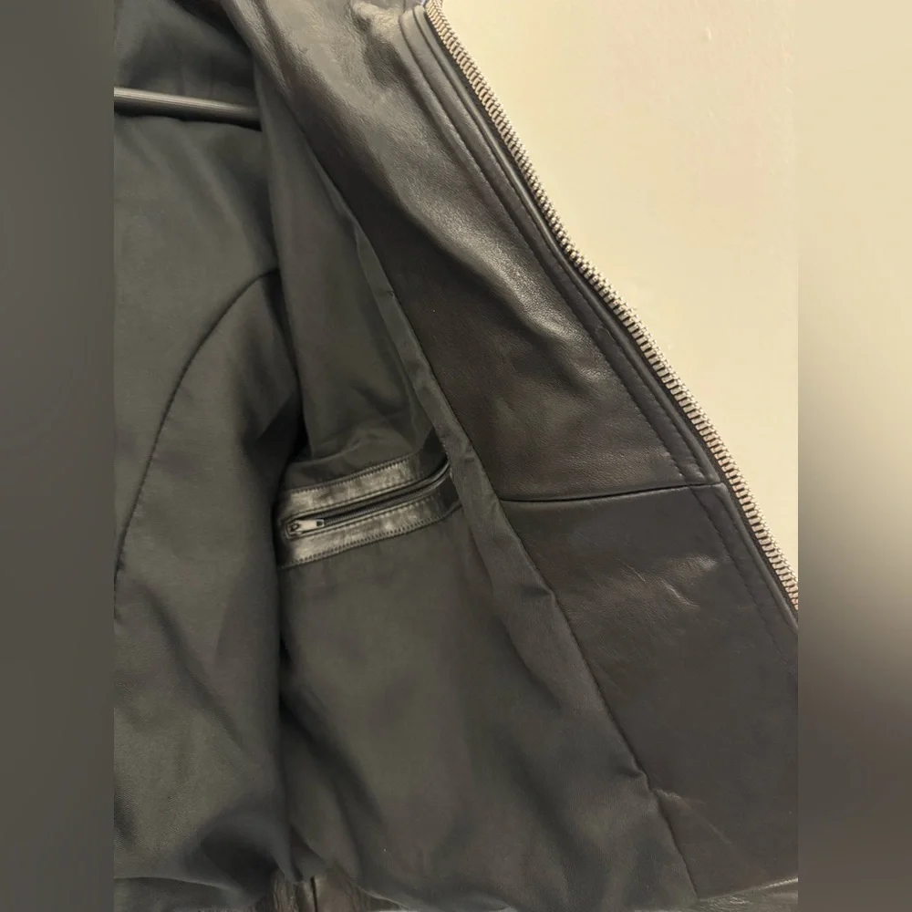 Milwaukee Black Moto Leather Jacket Women's Size Large - Picture 5 of 10